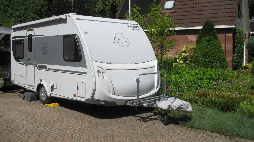 knaus Sudwind 450FU caravan 2013, Caravans en Kamperen, Rondzit, Frans bed, Particulier, Schokbreker
