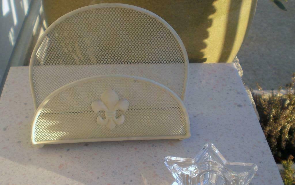 vintage brocante metalen servethouder / brievenstandaard, Ophalen of Verzenden, Zo goed als nieuw, Beige
