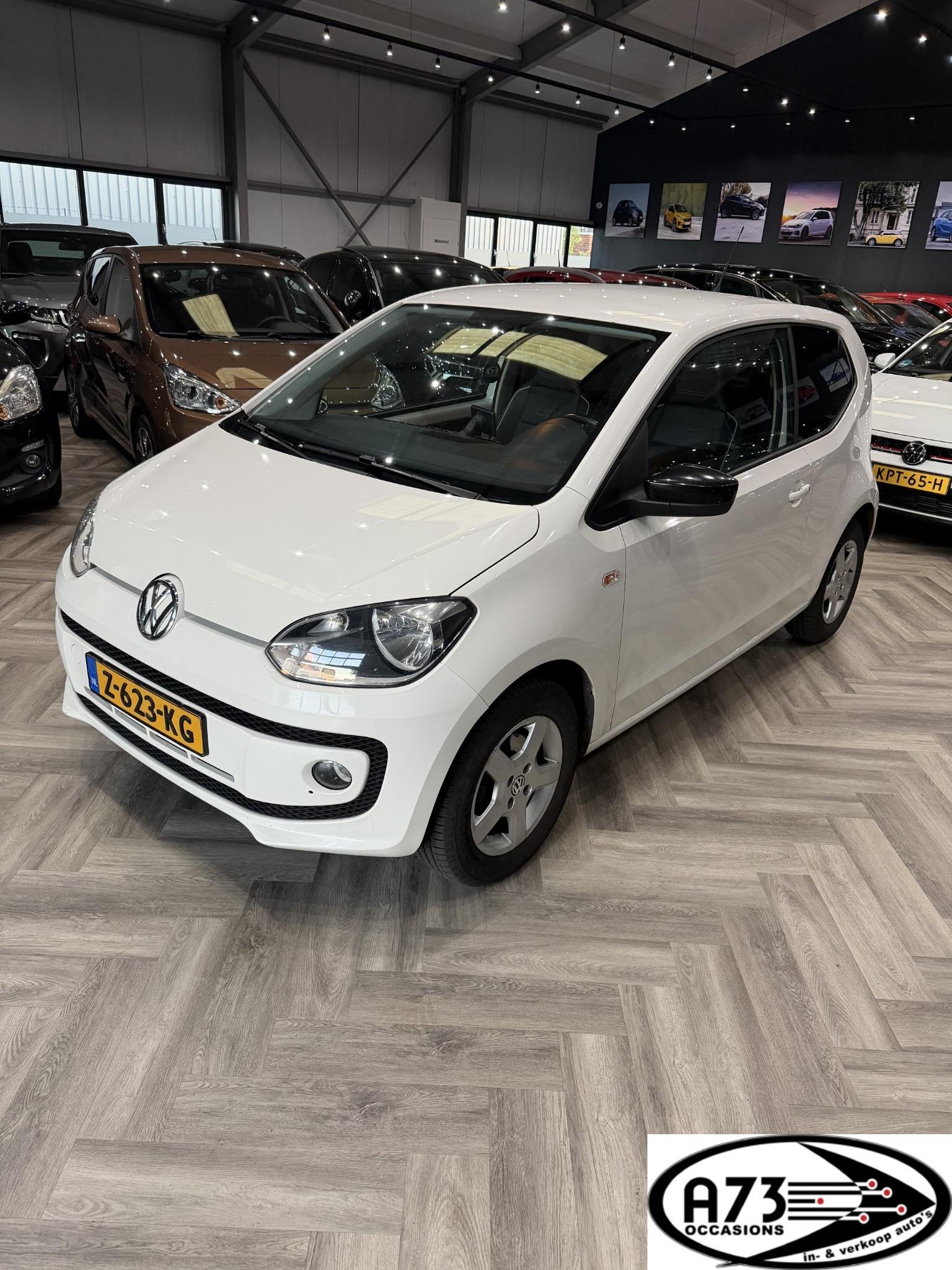 Volkswagen Up! 1.0 move up! LEER,STOELVERWARMING,, Voorwielaandrijving, Gebruikt, Up!, Wit