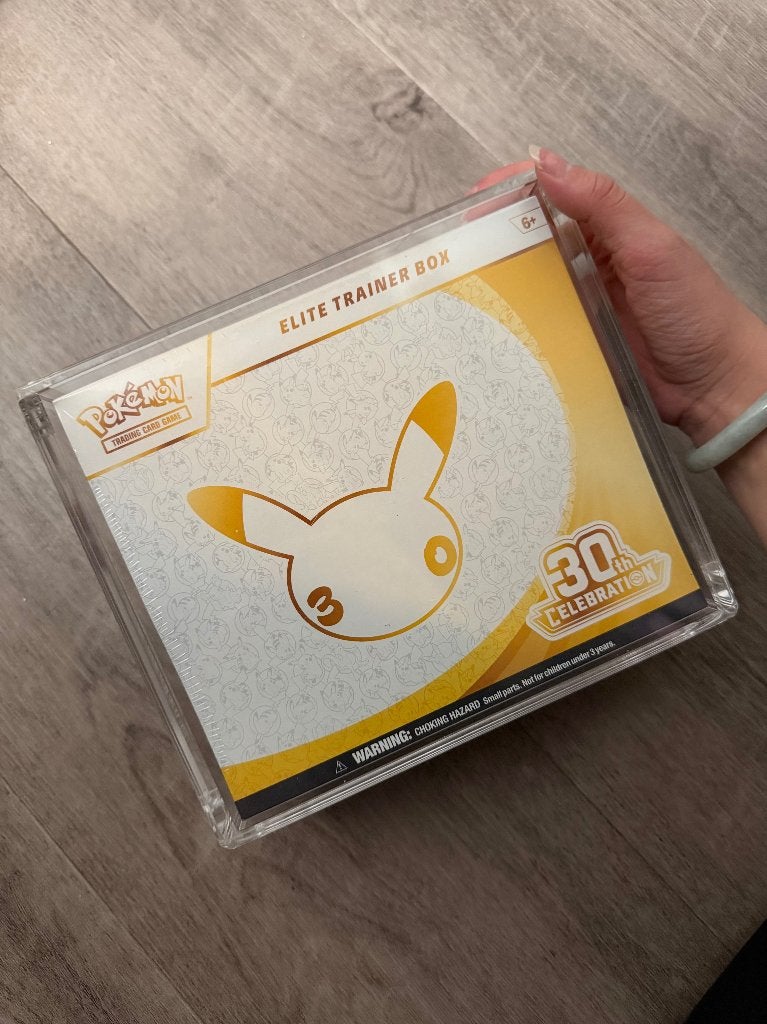 30th Celebration ETB SEALED, Hobby en Vrije tijd, Ophalen of Verzenden, Nieuw, Boosterbox