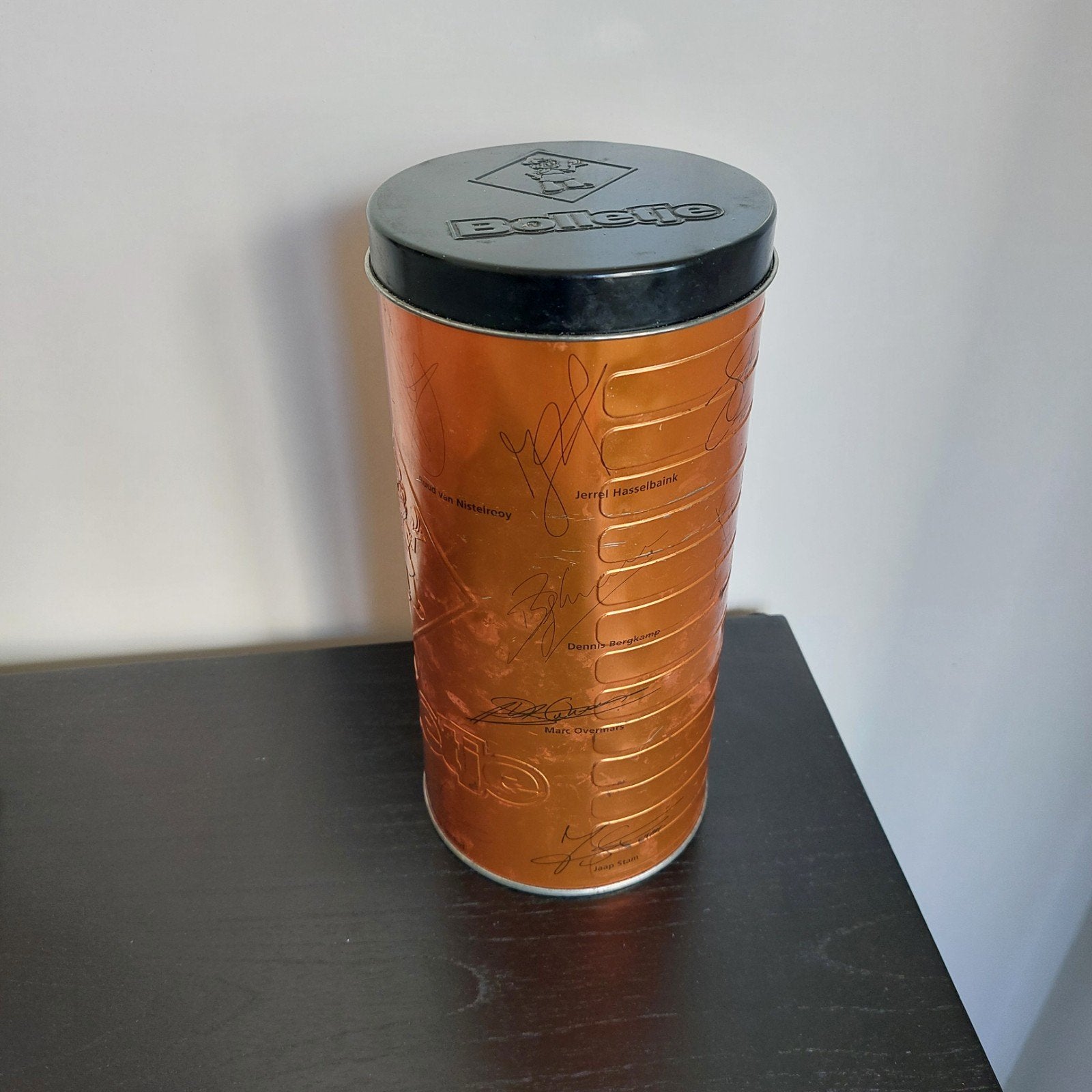 Bolletje Blik met handtekeningen van Nederlandse voetballers, Verzamelen, Ophalen of Verzenden, Gebruikt, Overige sporten, Overige typen