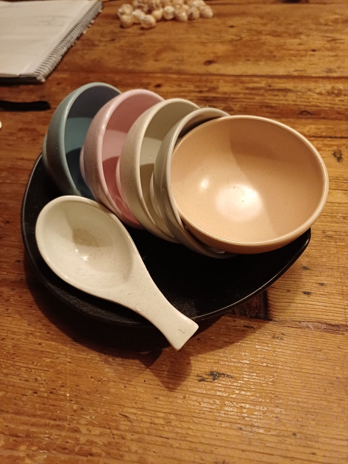 Set van 5 kleurrijke schaaltjes met lepel flora gouda, Ophalen, Gebruikt, Porselein of Keramiek, Schaal