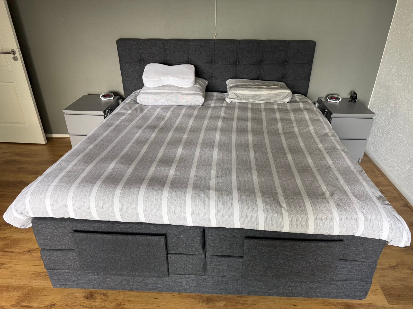 Boxspring 180 x 200 met een m-line topper z.g.a.n, Huis en Inrichting, Ophalen, Zo goed als nieuw, Tweepersoons, 180 cm