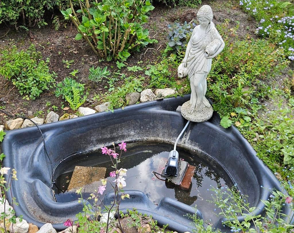 Vijver met pomp en beeld - complete set voor uw tuin, Tuin en Terras, Vijvers, Ophalen of Verzenden