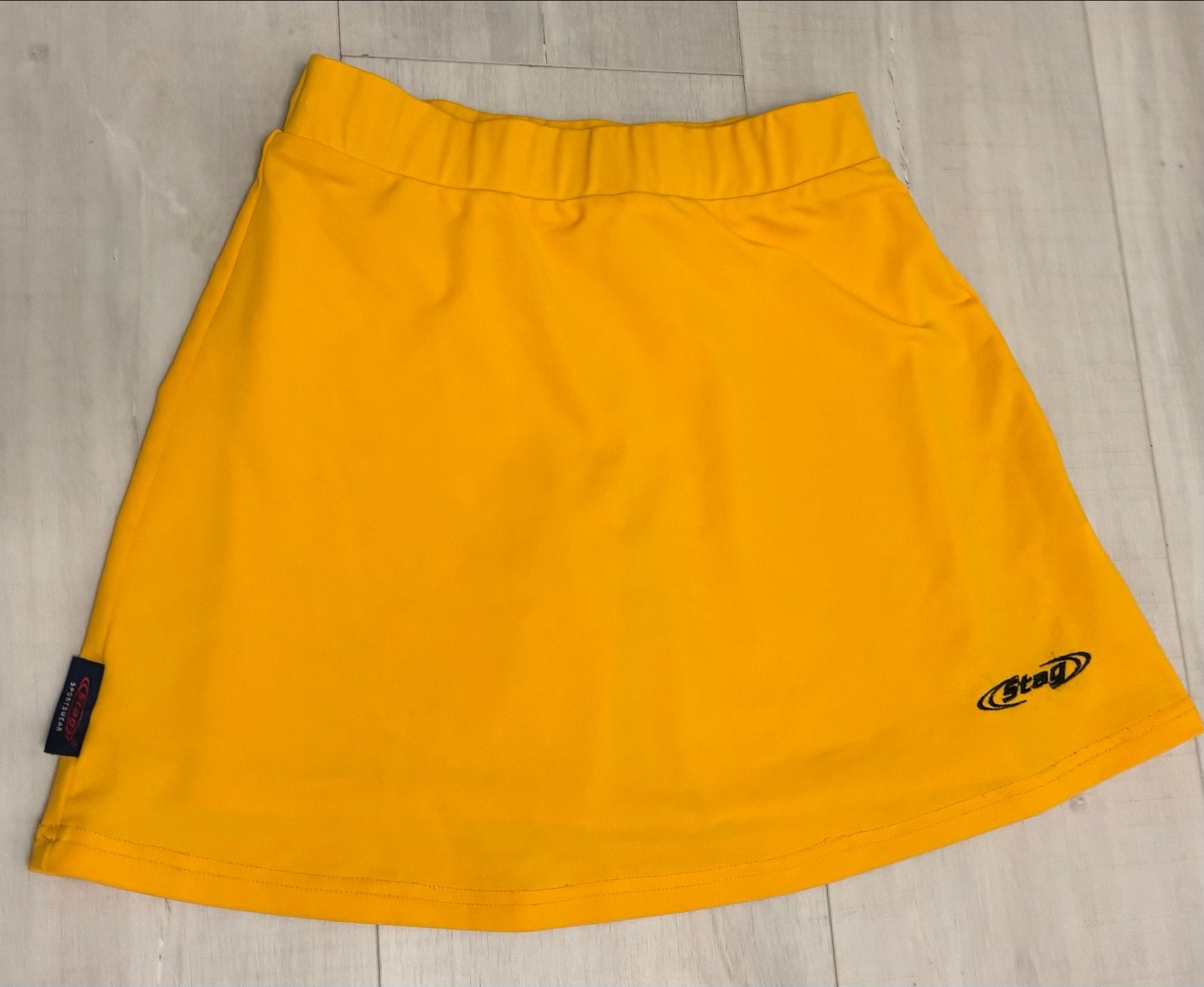 Stag Sportswear geel Sportrokje (incl broekje) Maat XS, Ophalen of Verzenden, Zo goed als nieuw, Kleding