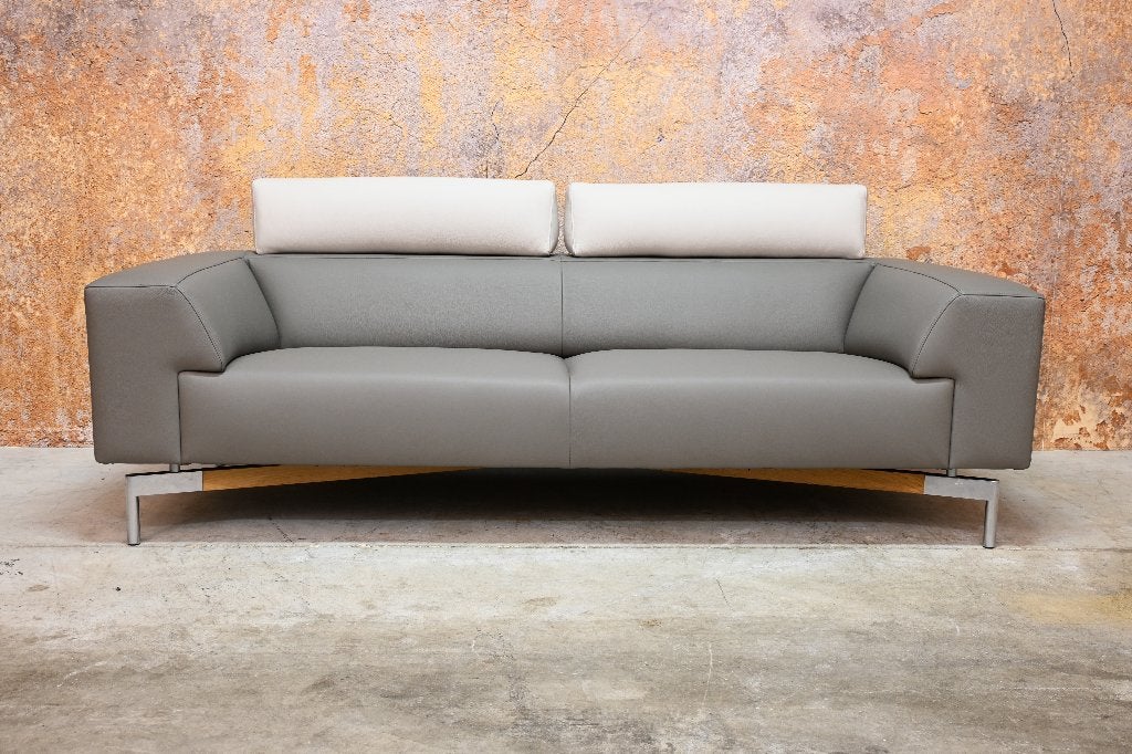 NIEUWbeklede Unieke leren Leolux Howlo designbank, Leolux, Leolux, Driepersoons, 75 tot 100 cm