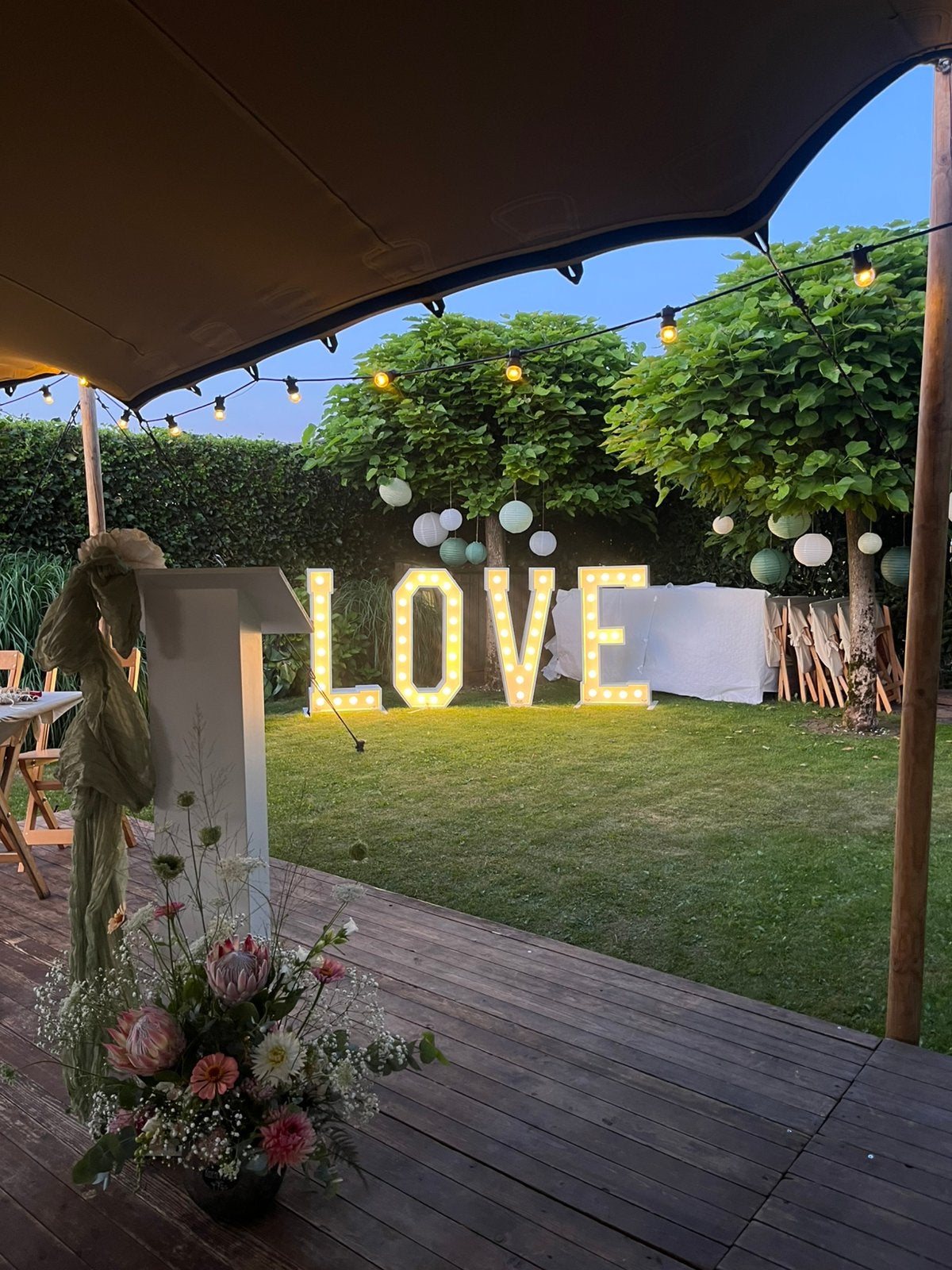 Love lichtletters te huur - 1,22m hoog - sfeervol & dimbaar, Ophalen of Verzenden, Overige
