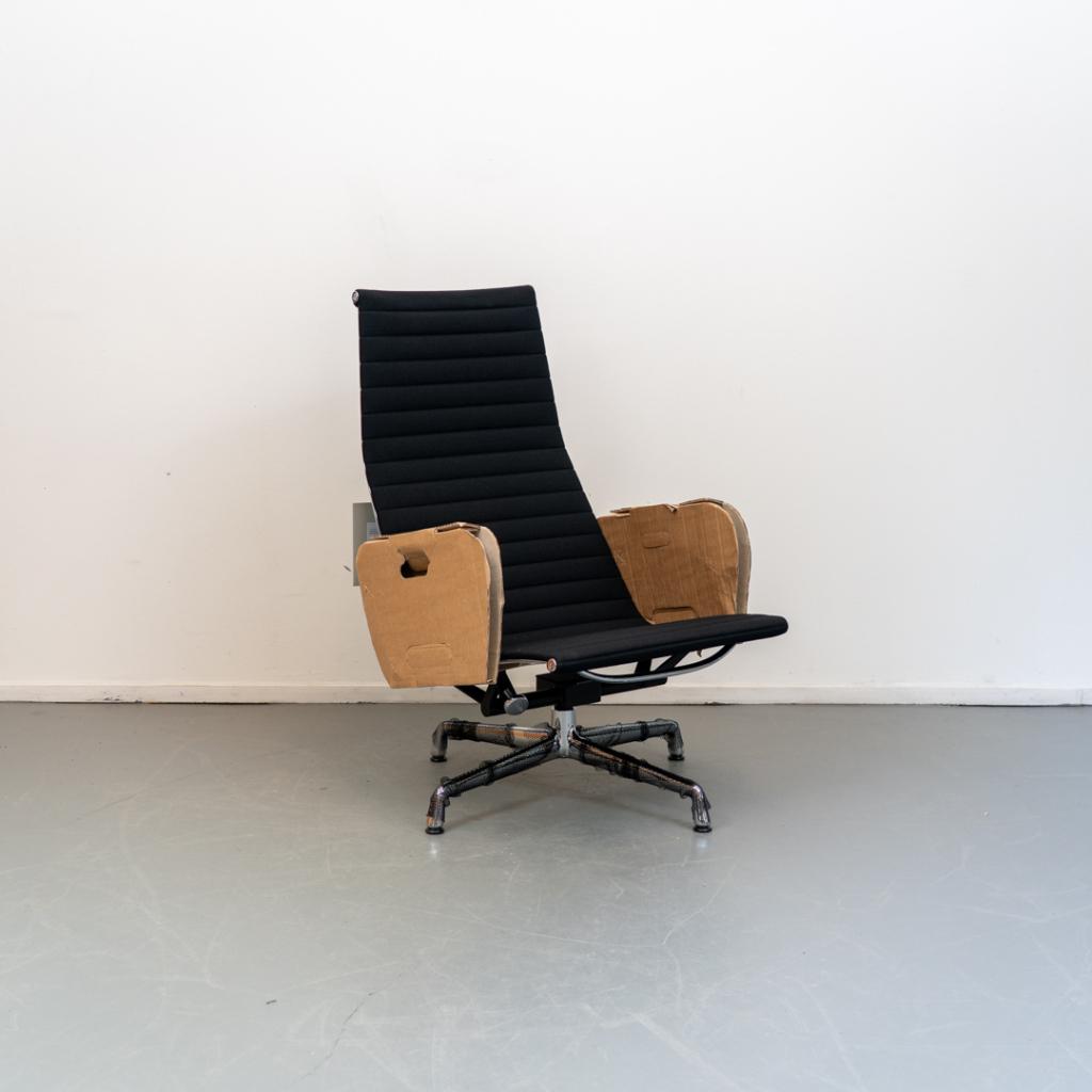 1x Vitra Eames EA 124 lounge chair Hopsak - Chroom, Niet ingevuld, Niet ingevuld, Nieuw, 75 tot 100 cm