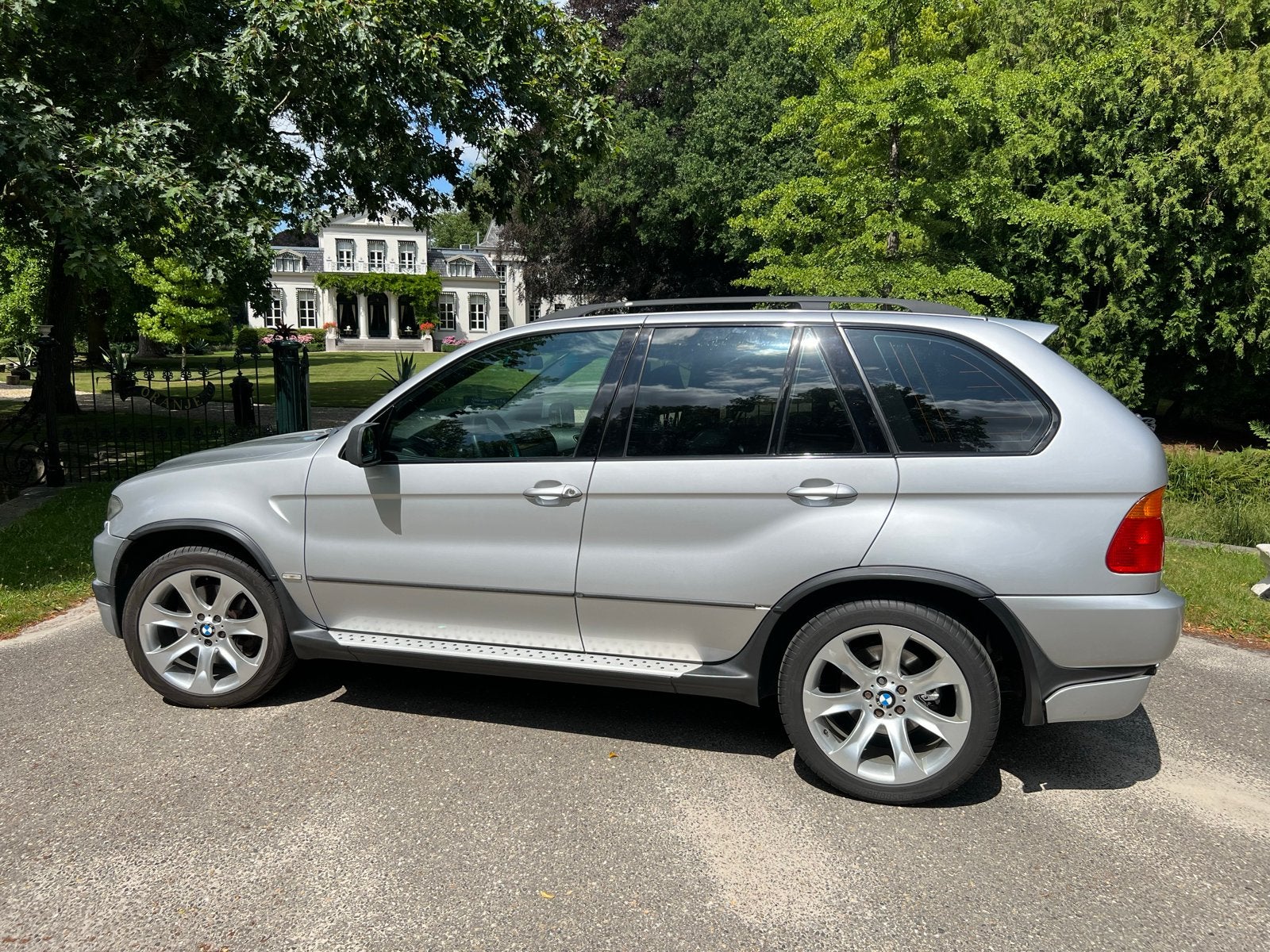 BMW X5 4.8 I AUT 2004 Grijs, Auto's, Automaat, 2175 kg, Vierwielaandrijving, Particulier