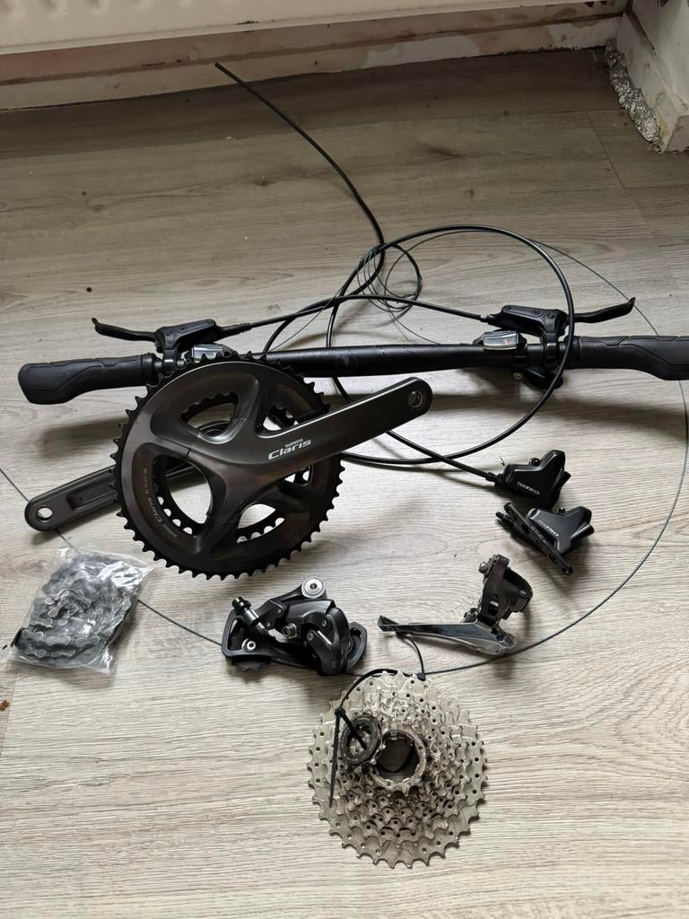 Shimano Claris 2x8 Groepset met Tektro Hydraulische Remmen, Fietsen en Brommers, Fietsonderdelen, Crankstel of Pedalen, Gebruikt