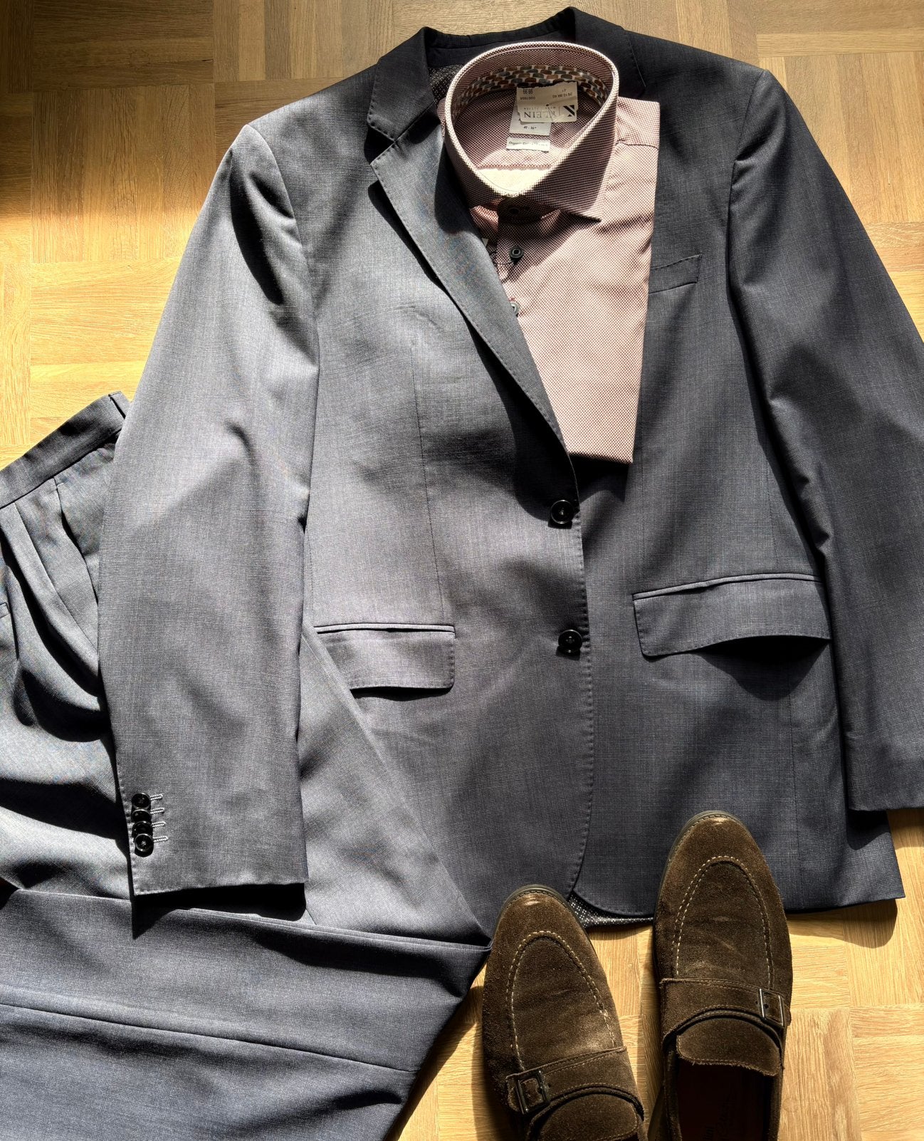 Hugo Boss donkerblauw kostuum (wol), Ophalen of Verzenden, Zo goed als nieuw, Blauw