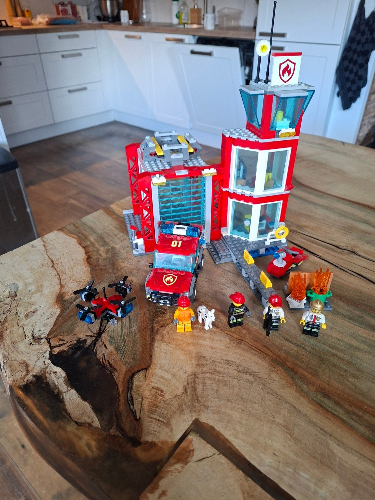 lego city brandweerkazerne 60215, Ophalen of Verzenden