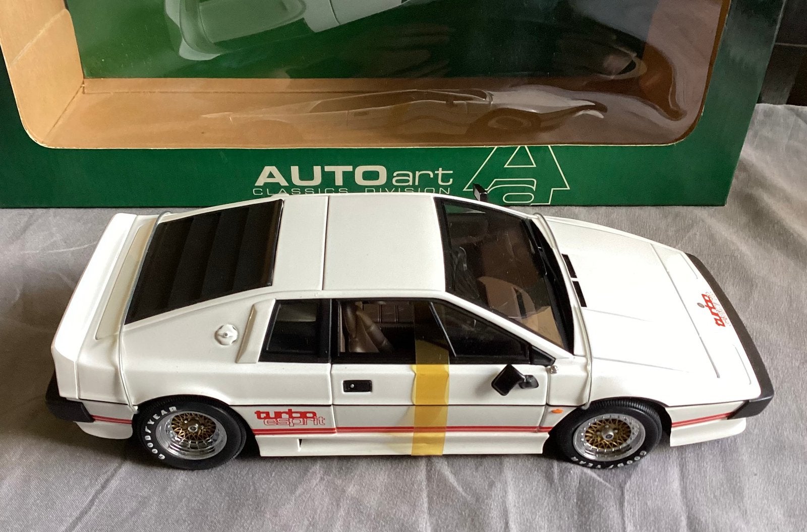 AutoArt Lotus Esprit Turbo, Ophalen of Verzenden, Zo goed als nieuw, Auto, Autoart