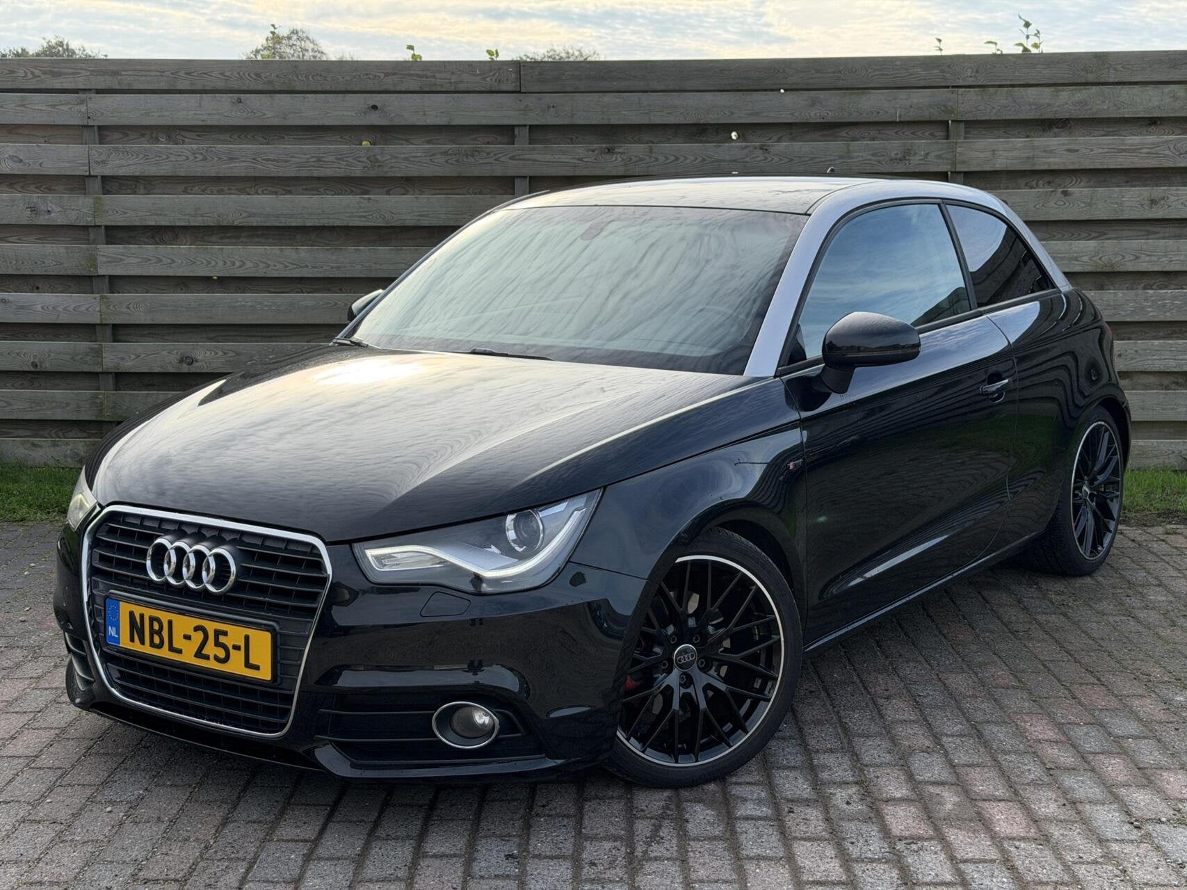 Audi A1 1.4 TFSI S-line stoelverw. Clima PDC, Euro 5, 4 cilinders, 4 stoelen, 1100 kg