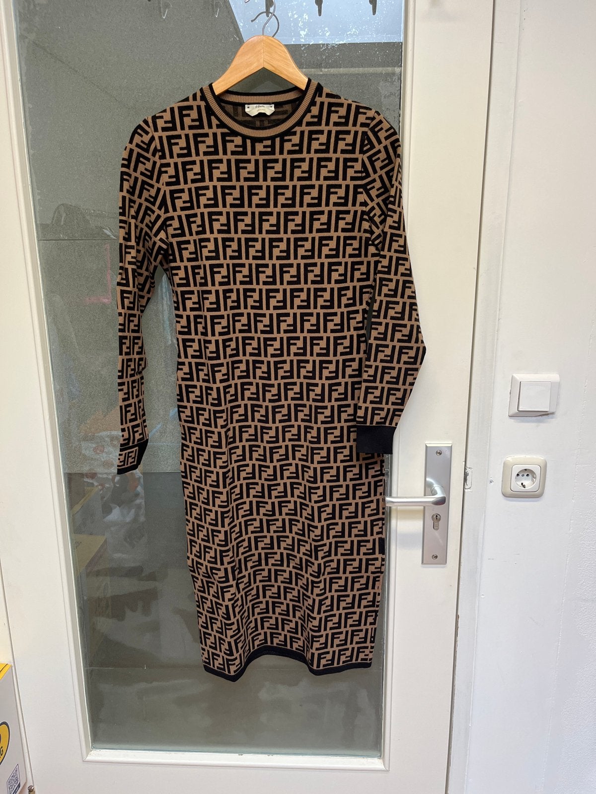 Prachtige Fendi midi jurk - Italiaanse maat 38, Bruin, Ophalen of Verzenden, Maat 36 (S), Gedragen