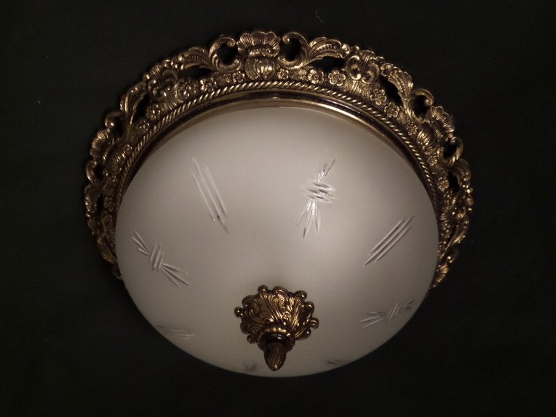 Oude plafonniere met matte glaskap, Ophalen of Verzenden