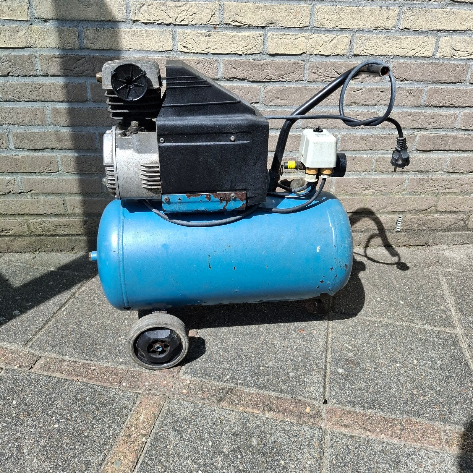 compressor, Minder dan 25 liter, Ophalen, Minder dan 200 liter/min