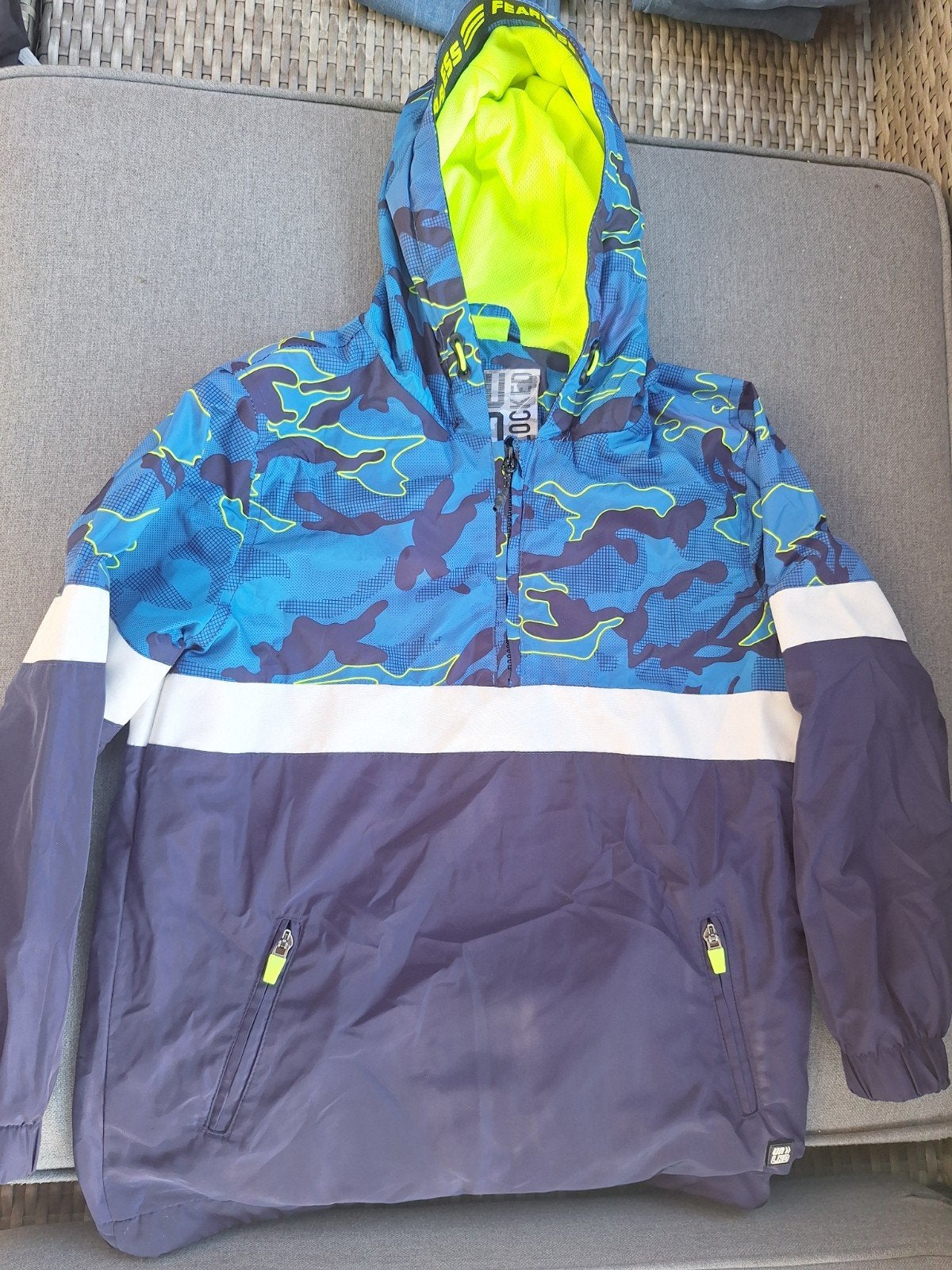 Stoere jongensjas met camouflageprint - maat 140/146, Ophalen, Gebruikt, Unlocked, Jongen