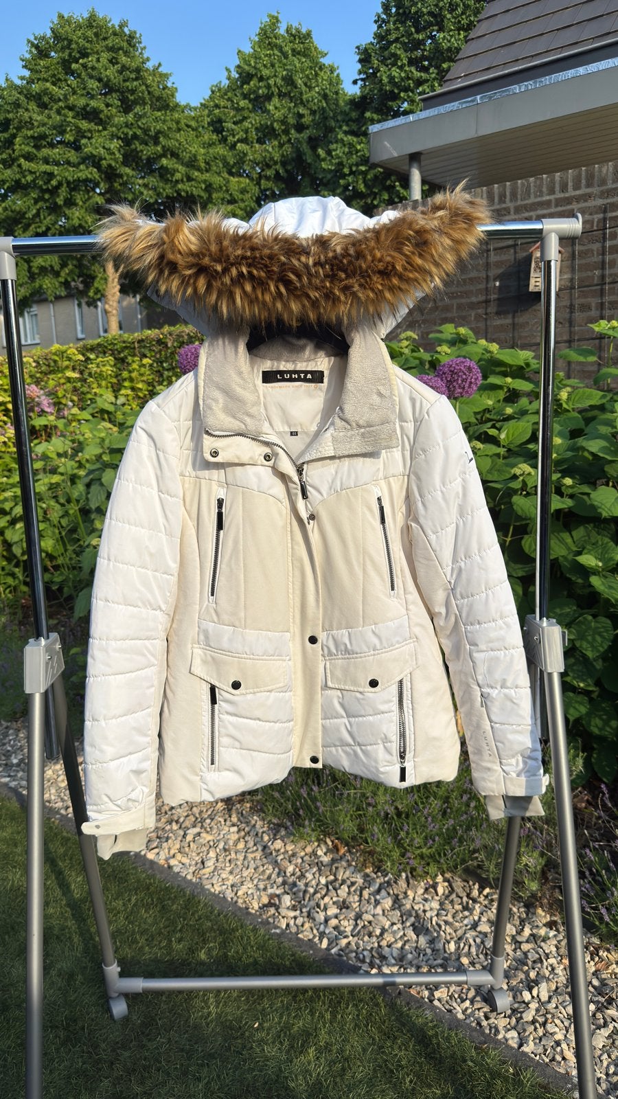 Luhta winterjas met bontkraag - Maat 44, Ophalen of Verzenden, Gedragen, Maat 42/44 (L), Wit