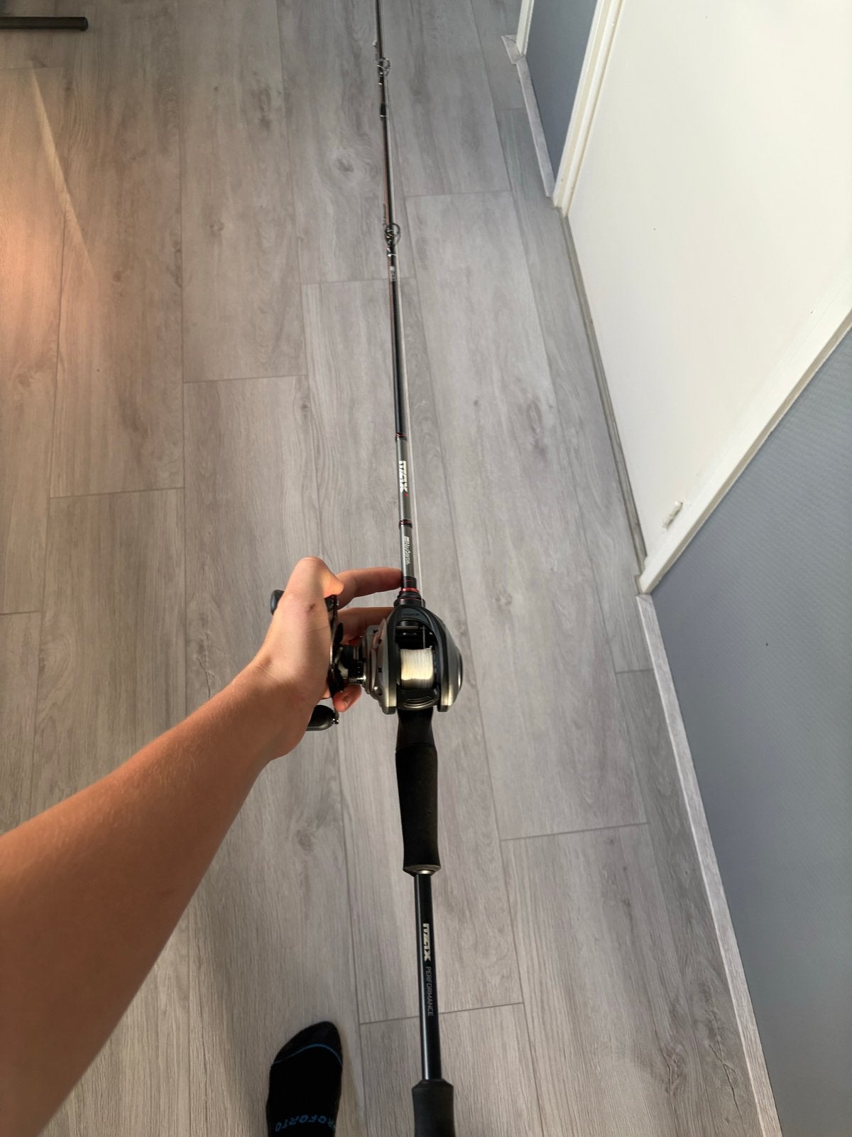 Abu Garcia Max X Reel en Hengelset 10-30g - Z.g.a.n., Ophalen of Verzenden, Zo goed als nieuw, Complete hengel