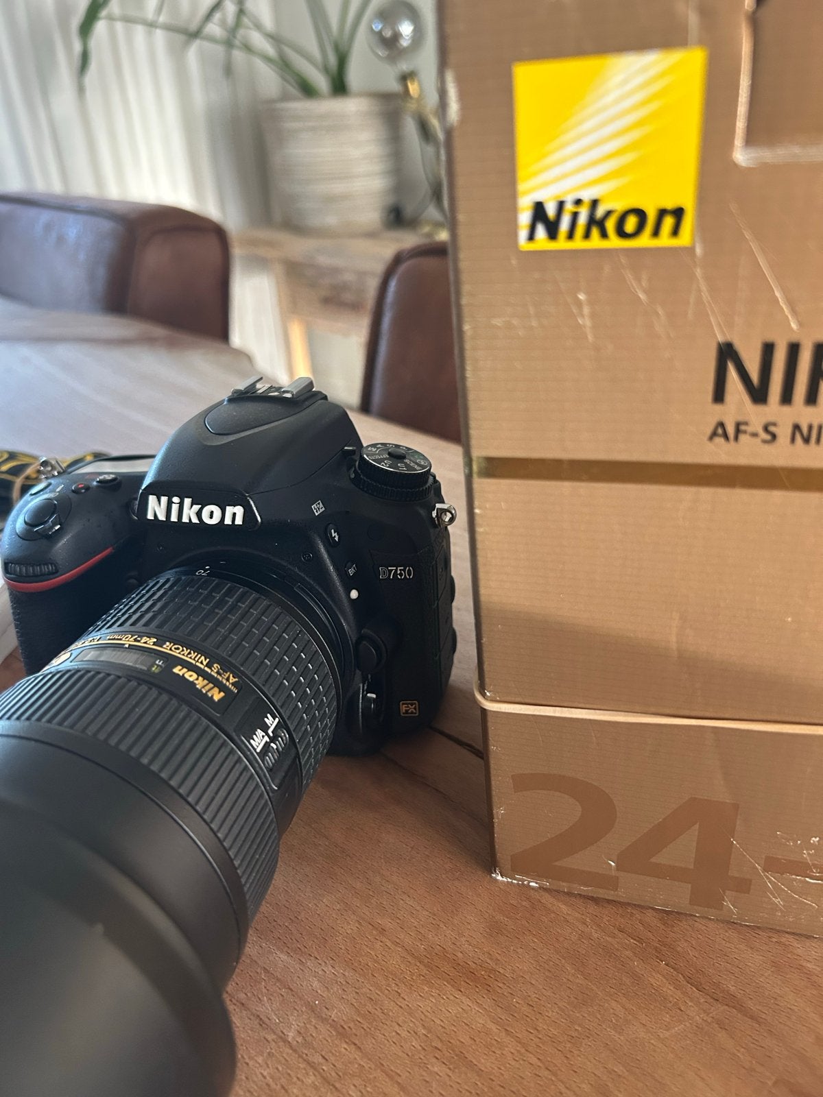 Fullframe camera Nikon D750 + AF-S 24-70 f2.8 lens, Audio, Tv en Foto, Fotocamera's Digitaal, Spiegelreflex, Kantelbaar/draaibaar scherm