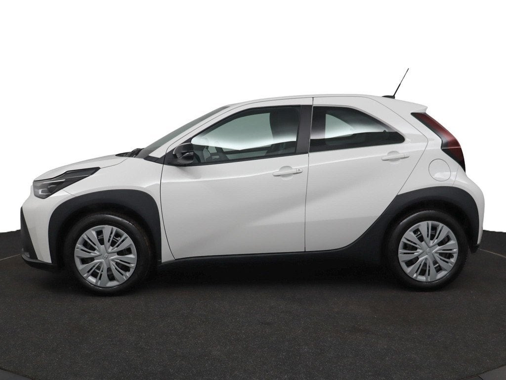 Toyota Aygo X Hybrid 115 play | TOYOTA MANIA | E 1500 inruil, 12 maanden, Stof, Euro 6, Overige kleuren