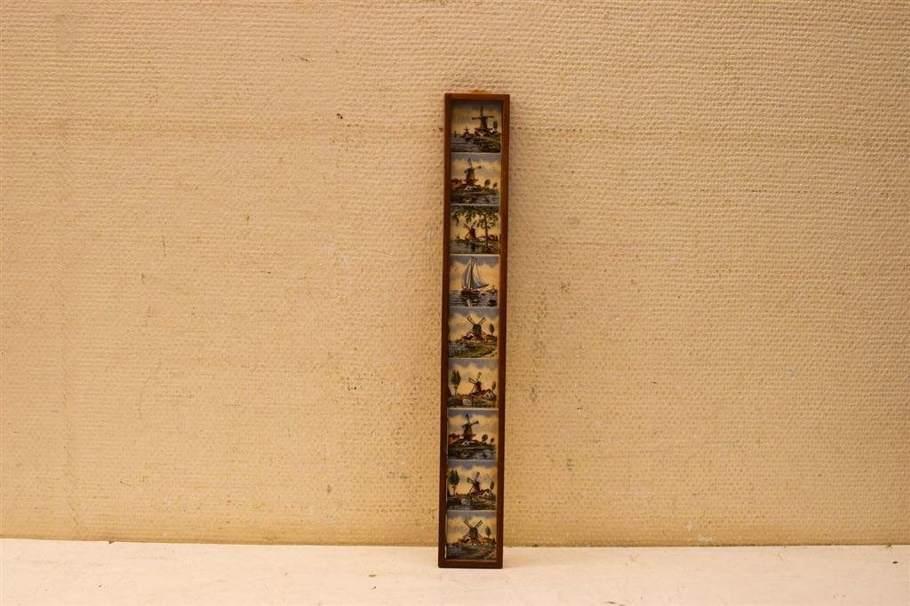9 kleine tegeltjes in een houten lijstje 48978, Ophalen of Verzenden, Gebruikt
