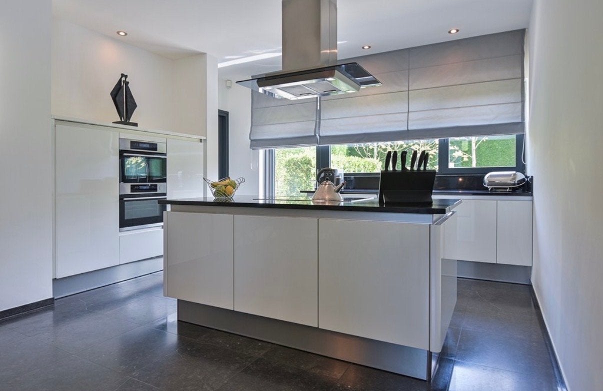 Moderne SieMatic keuken met kookeiland en inbouwapparatuur, Ophalen, Wit, Dubbelwandige keuken, Zo goed als nieuw