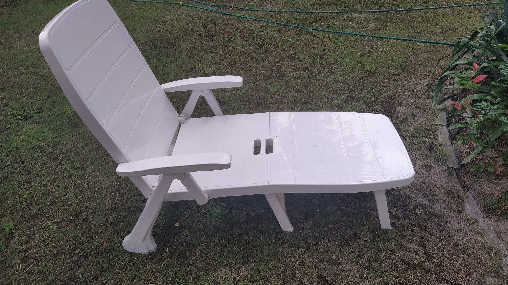 Z.g.a.n. LIGBED van JARDIN, Tuin en Terras, Ophalen, Gebruikt, Kunststof, Verstelbaar