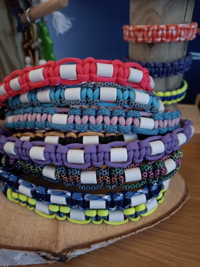 Nieuwe op maat gemaakte anti teek halsband met EM-kralen, Ophalen of Verzenden, Handgemaakt, Nieuw