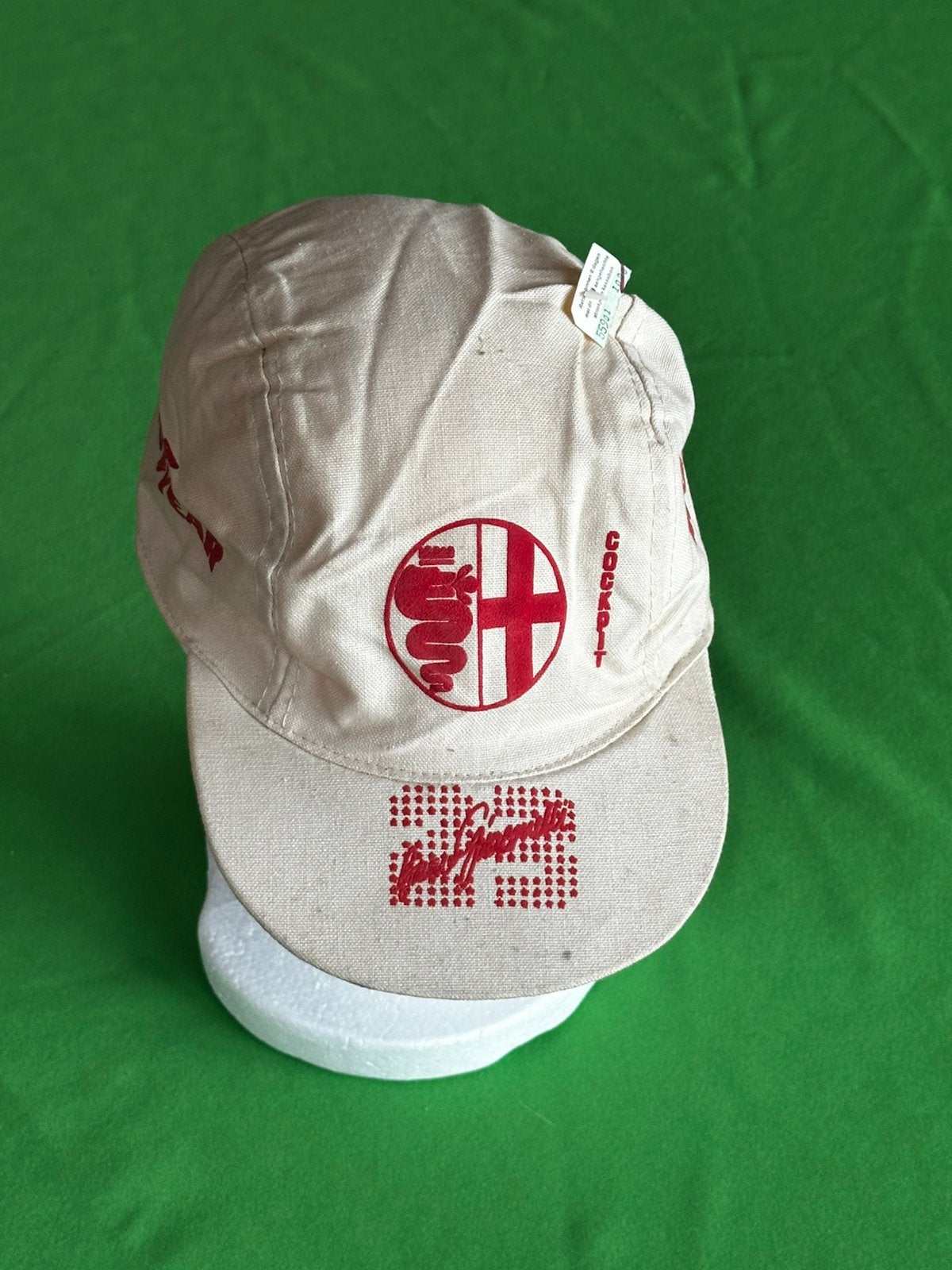 Alfa Cap Nannini met geborduurde handtekening en startnr. 23, Verzamelen, Ophalen of Verzenden, Zo goed als nieuw, Formule 1