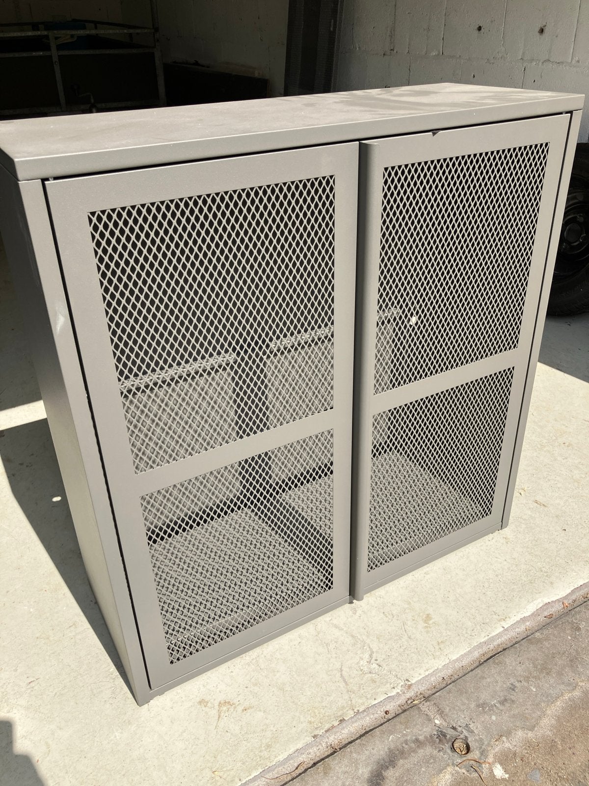 IKEA Ivar hangkast met tussenplank metaal zo goed als nieuw, Ophalen, Zo goed als nieuw