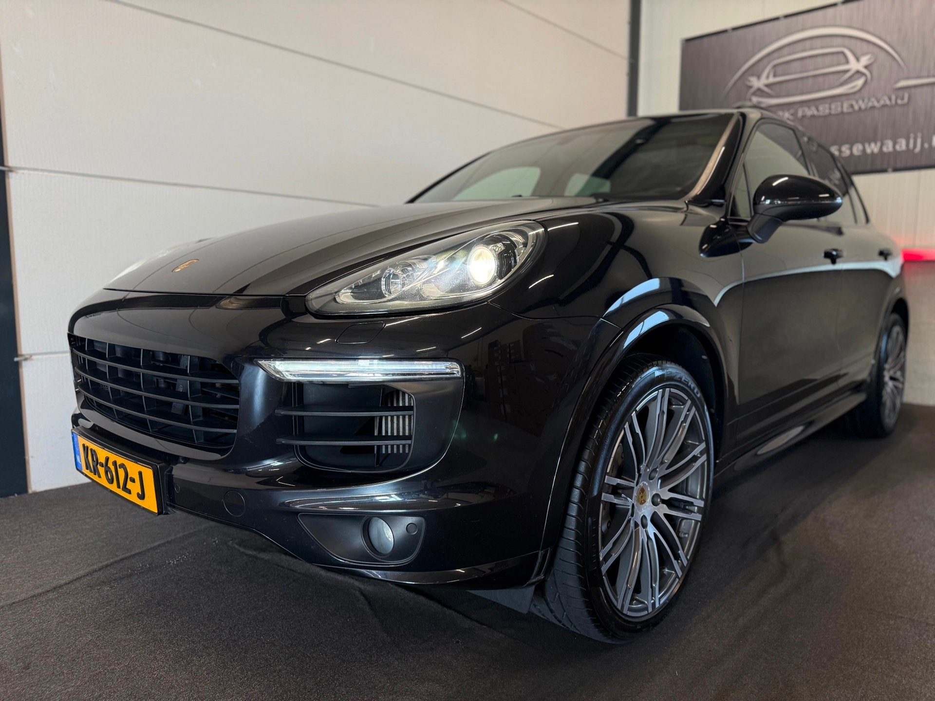 Porsche Cayenne S 4.2 D Pano, Cruise Control, Lederen, 18-Vo, Gebruikt, Zwart, Leder, Bedrijf
