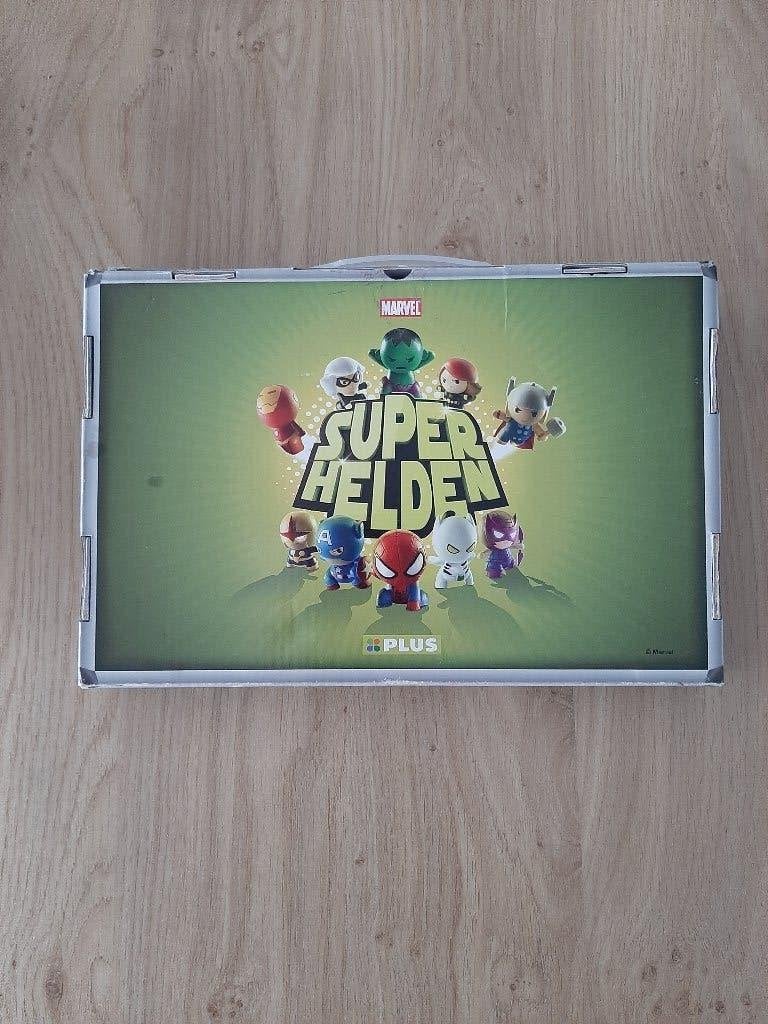 Set Plus Marvel poppetjes (compleet), Ophalen, Zo goed als nieuw