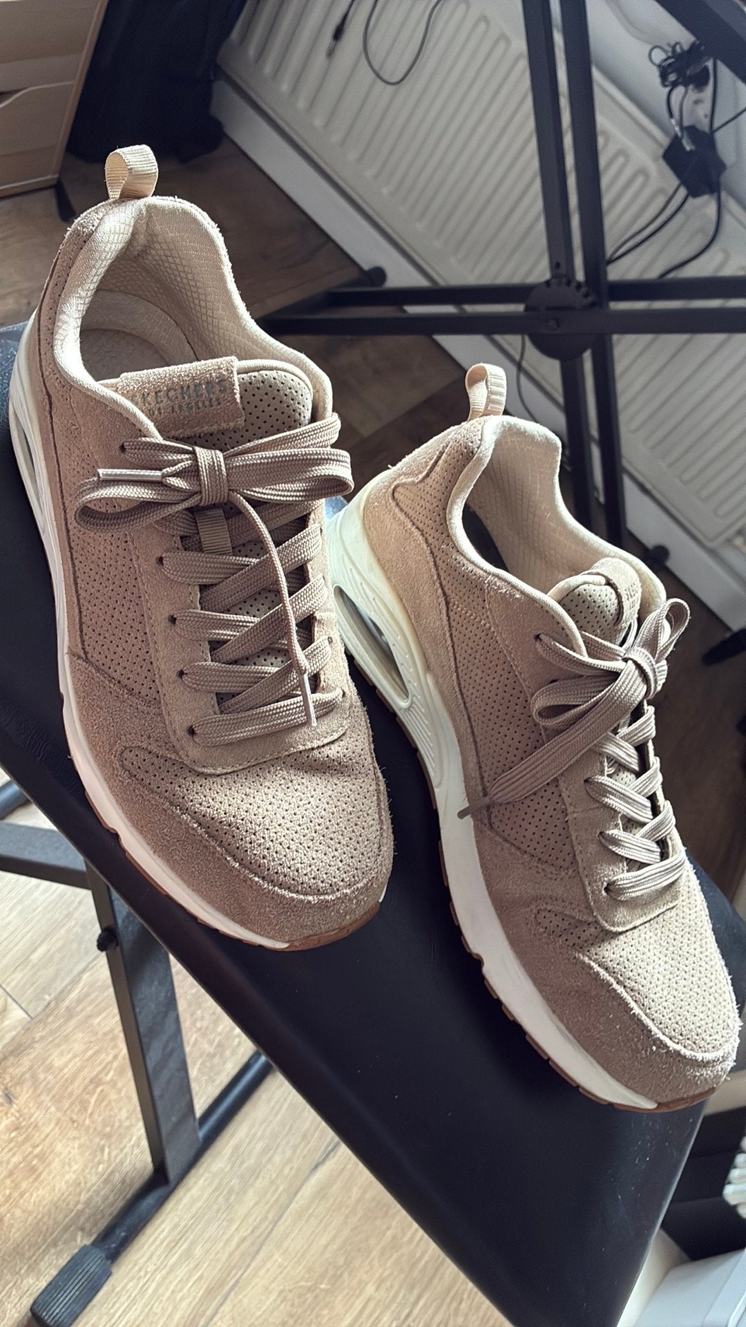 Skechers (43), Kleding | Heren, Schoenen, Overige kleuren, Ophalen of Verzenden, Sneakers of Gympen, Gedragen