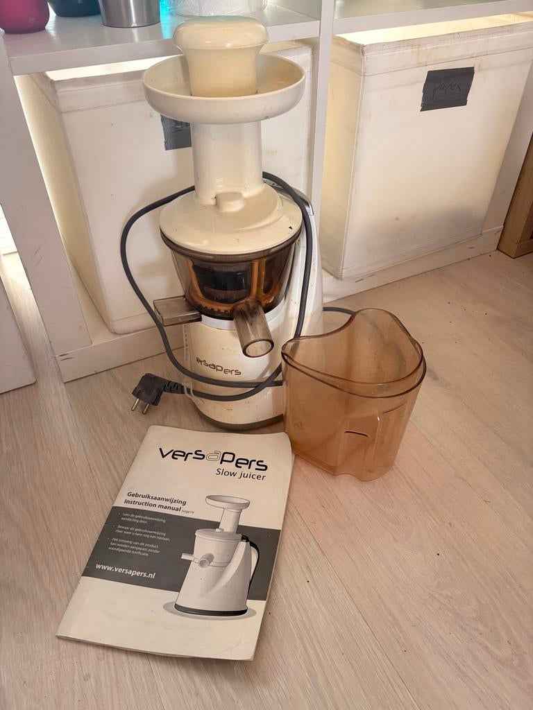 Versapers Slowjuicer, Ophalen, Zo goed als nieuw, Elektrisch, Slowjuicer