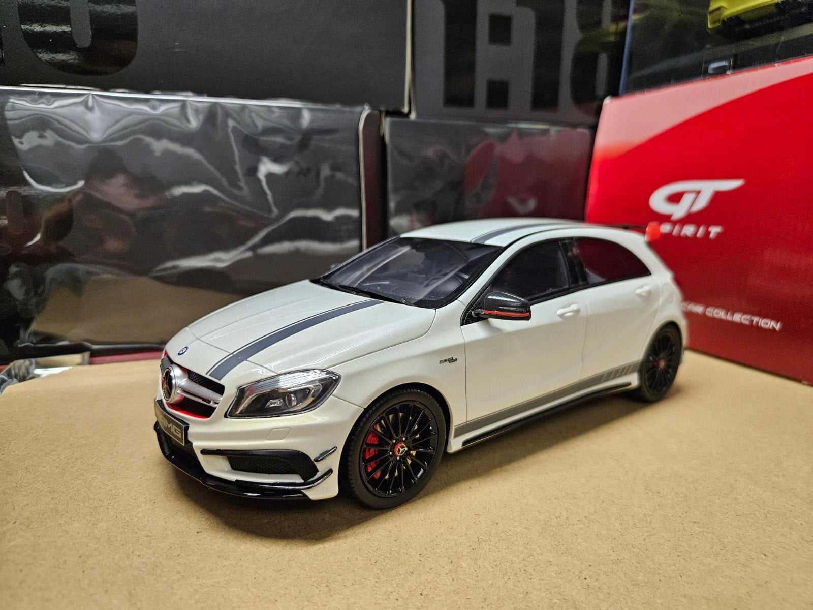 Mercedes A45 Dealer Editie GT Spirit 1:18 - 1/1000 Zeldzaam, Ophalen