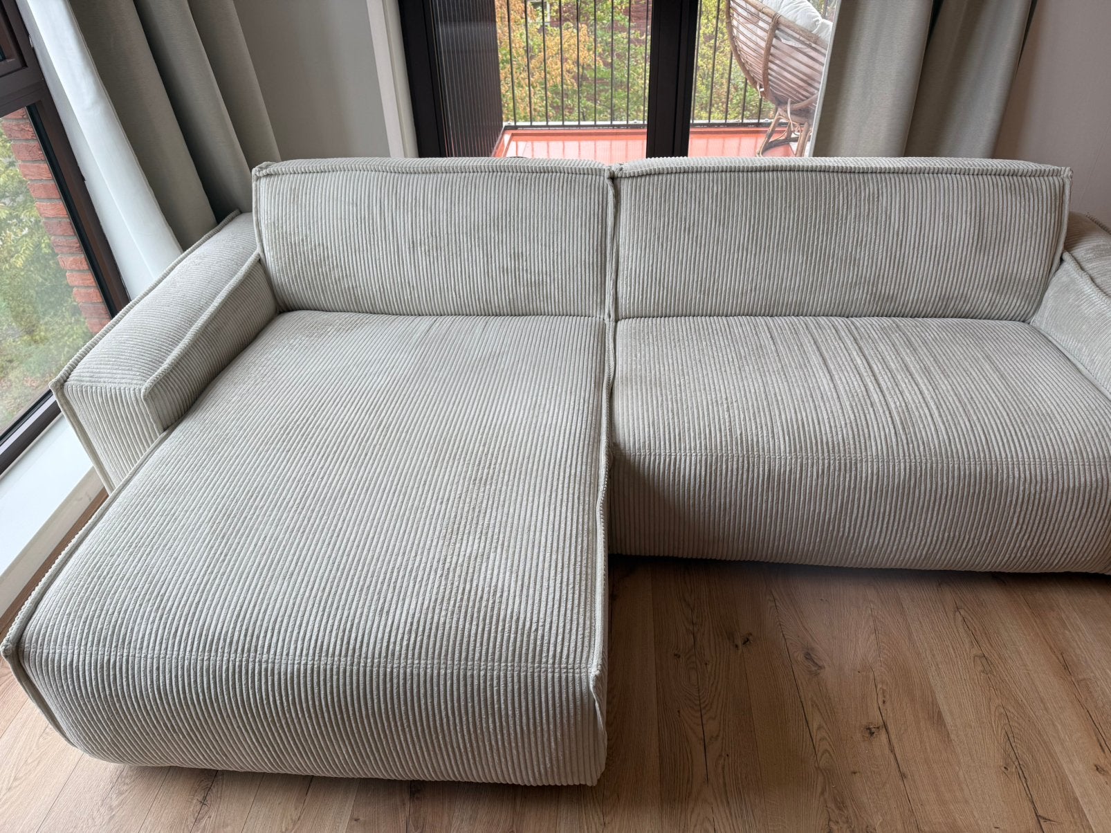 Hoekbank ,4persoons in creme kleur, Huis en Inrichting, Ophalen, 250 tot 300 cm, Zo goed als nieuw, Vierpersoons of meer