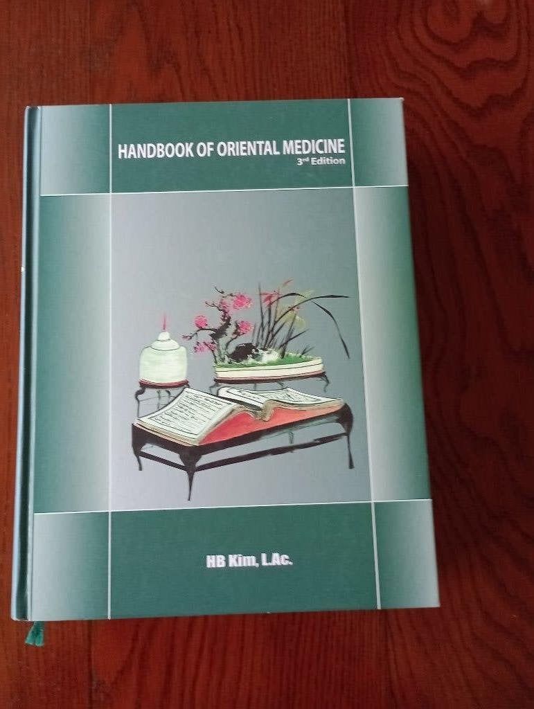 HANDBOOK OF ORIENTAL MEDICINE New Revised 3rd edition, Ophalen of Verzenden, Alpha, Zo goed als nieuw, HB. Kim