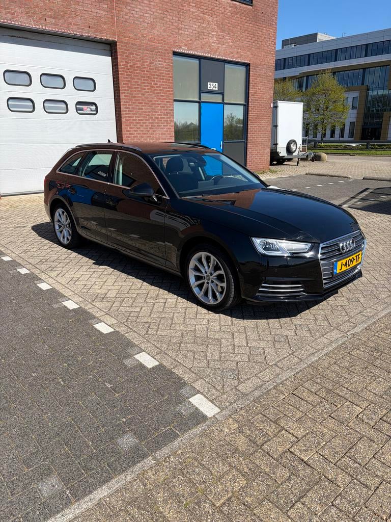 Audi A4 1.4 Tfsi Automaat 150pk S Tronic 2017 Zwart, Stof, Euro 6, 4 cilinders, A4