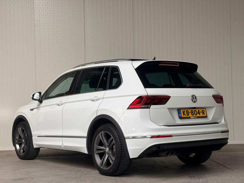 Volkswagen Tiguan 1.4 TSI R-LINE PANO l TREKHAAK l CAMERA l, Voorwielaandrijving, 125 pk, Gebruikt, Euro 6
