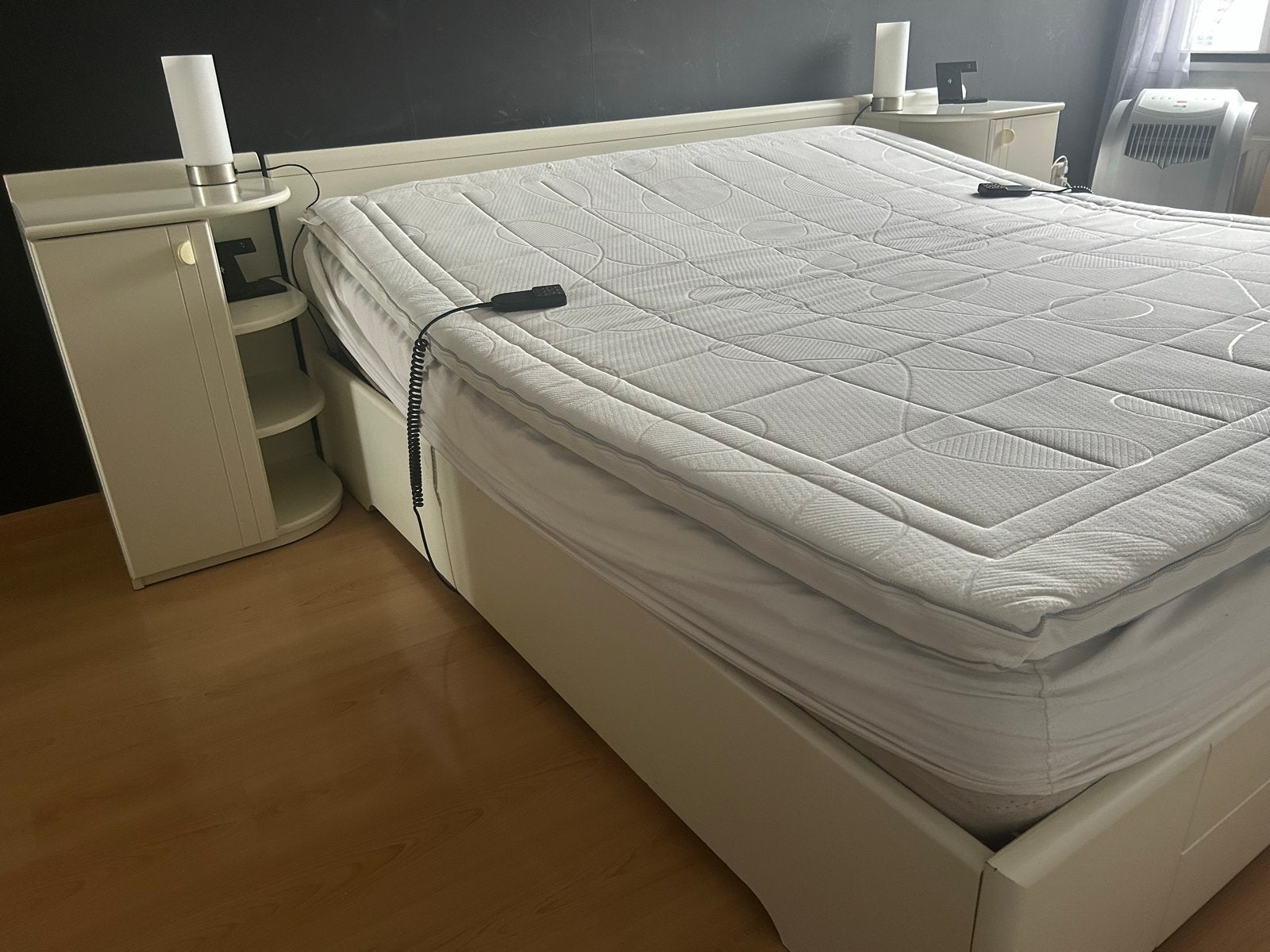 Elektrisch Tweepersoonsbed 180x200 met Matrassen en Topper, Huis en Inrichting, Slaapkamer | Bedden, Ophalen, Tweepersoons, 180 cm