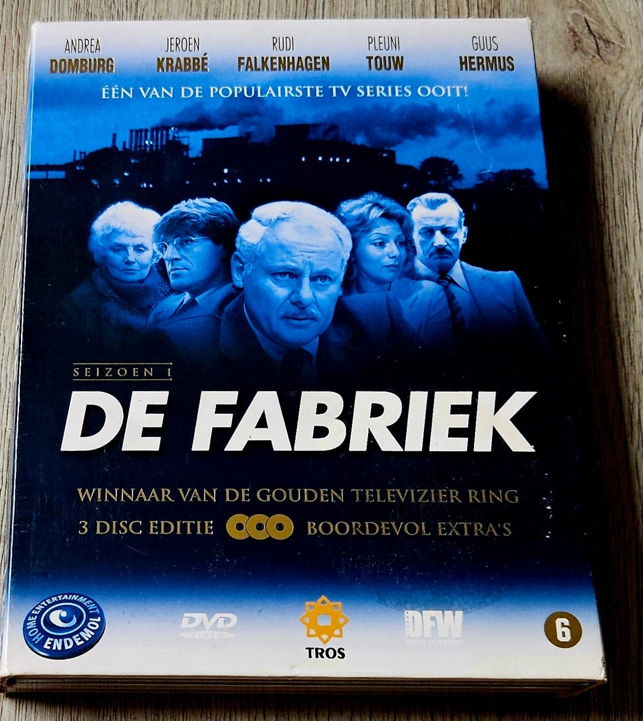 De Fabriek - Seizoen 1 - nieuw (3-disc editie) - DVD, Seizoen 1, Alle leeftijden, Nederlands, Bonusmateriaal