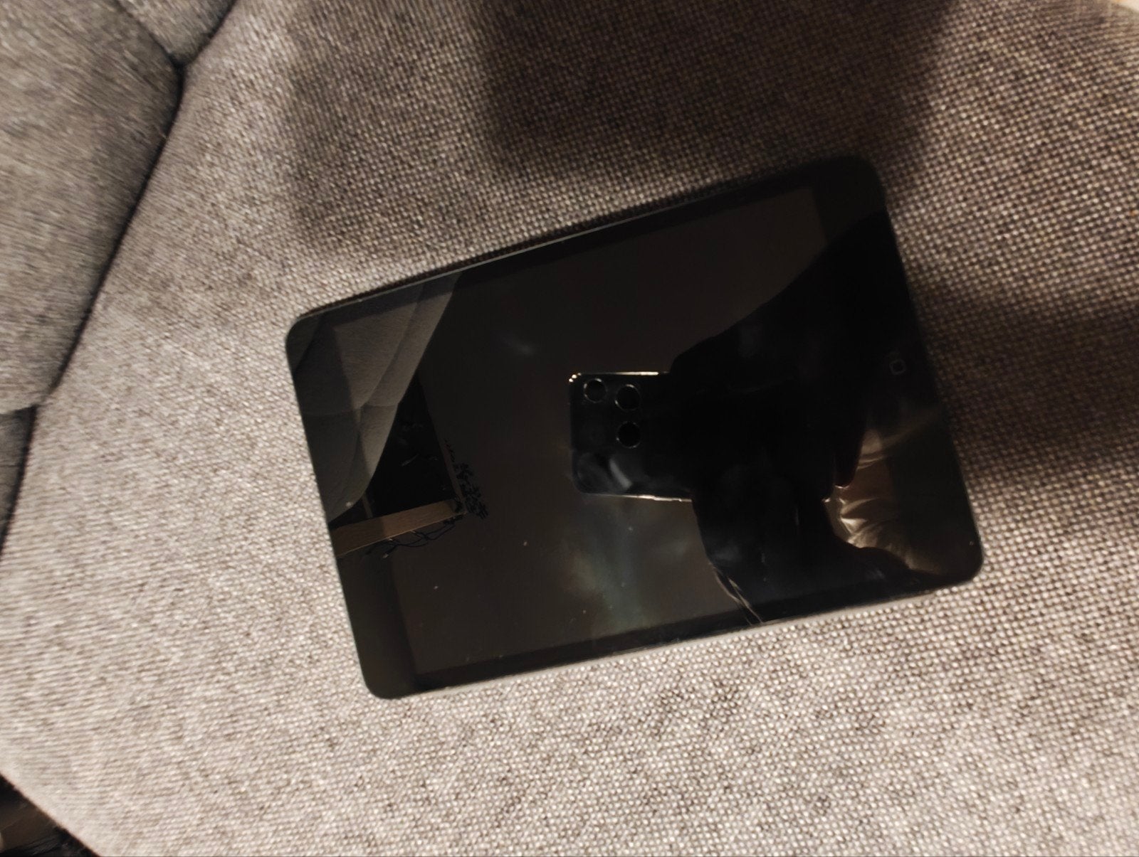 Defecte iPad - Laadt niet op, scherm werkt wel, Ophalen of Verzenden, Niet werkend, 10 inch, Apple iPad