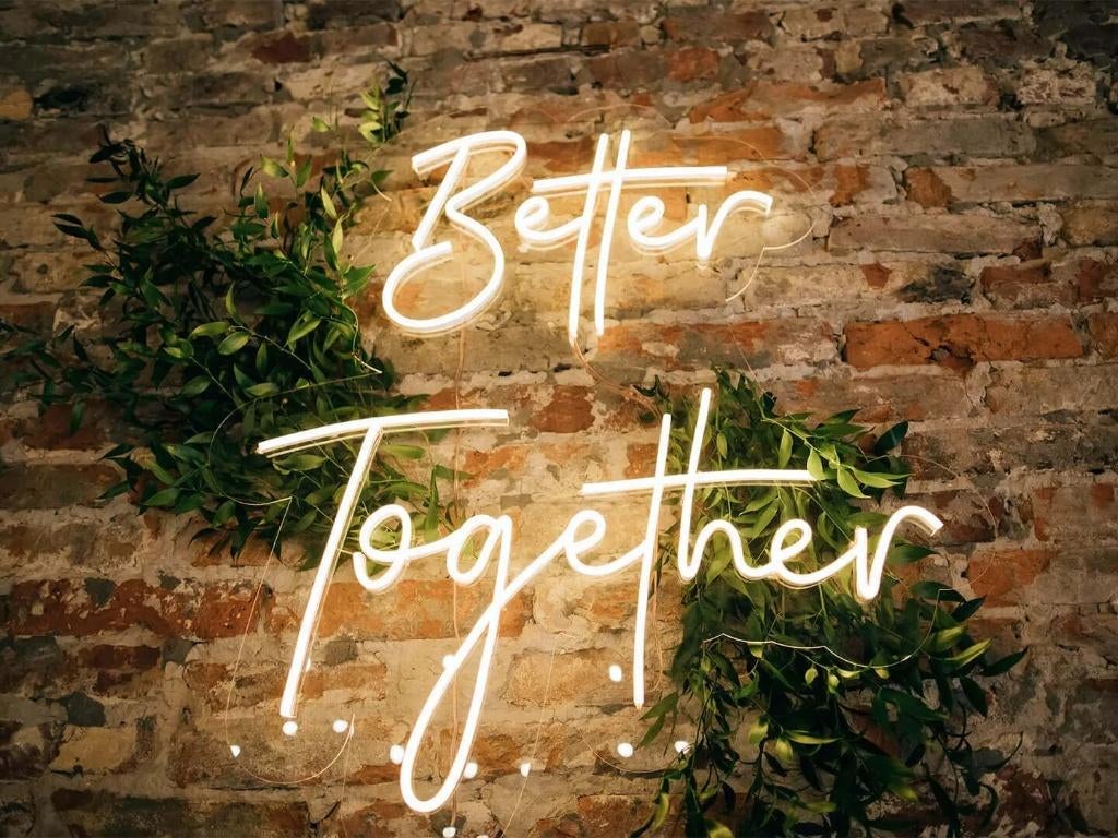 NEON LETTERS Better Together XL huren bruiloft huwelijk, Hobby en Vrije tijd, Feestartikelen | Verhuur, Zo goed als nieuw, Geboorte of Huwelijk