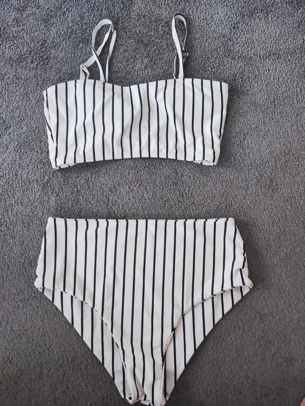 Shein bikini wit met zwart gestreept, maat M, Wit, Ophalen of Verzenden, Zo goed als nieuw, Bikini