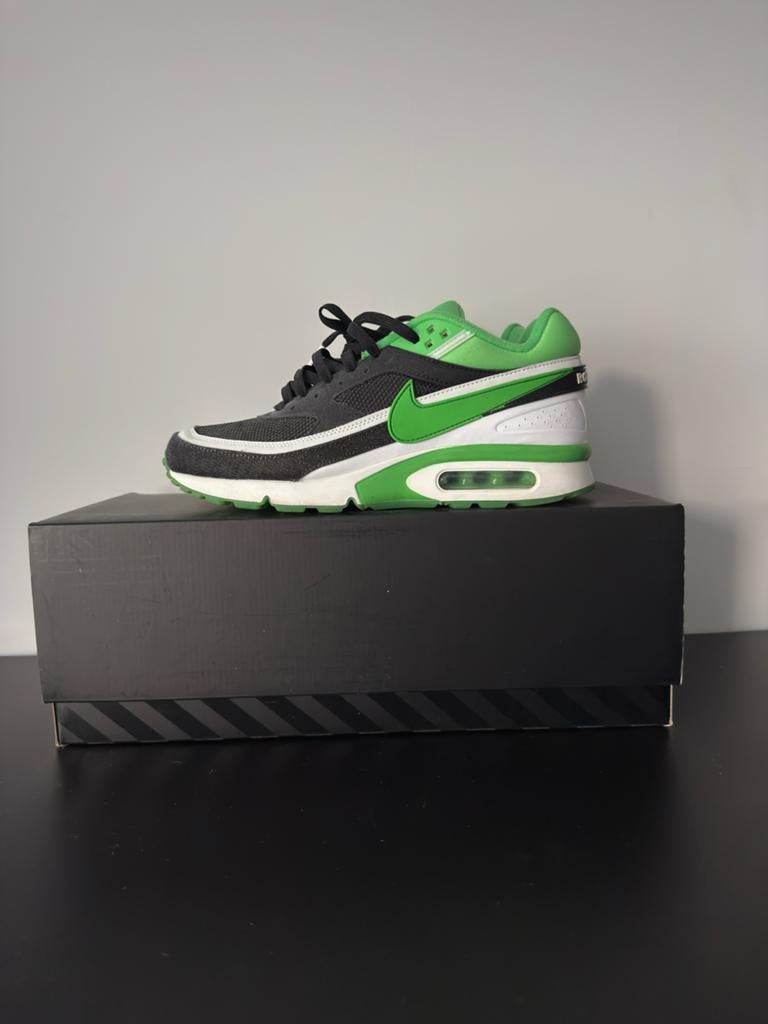 Nike Air Max BW Rotterdam maat 44 - Zo goed als nieuw, Kleding | Heren, Schoenen, Ophalen, Zo goed als nieuw, Zwart, Sneakers of Gympen