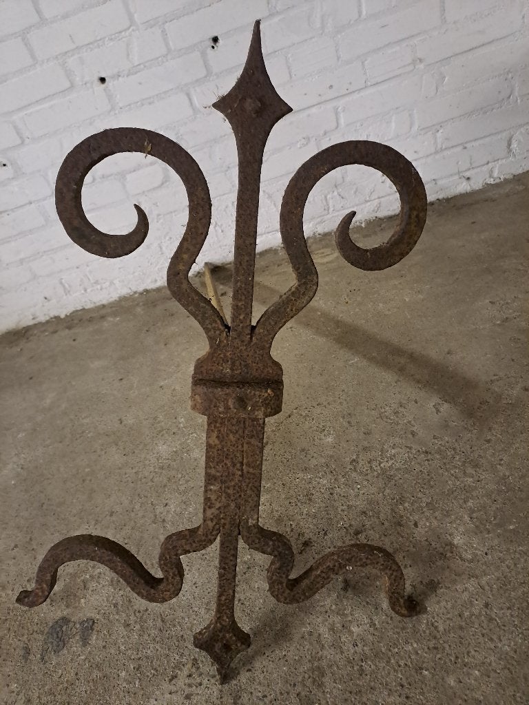 Smeedijzeren anker afkomstig uit de Noodkerk van Haelen., Antiek en Kunst, Ophalen