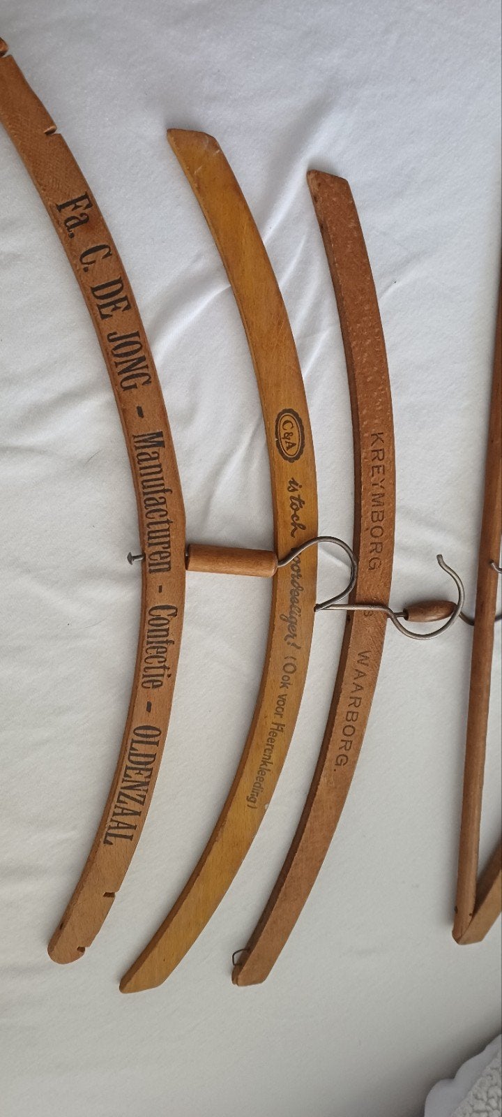 Oude kleerhangers, Ophalen of Verzenden, Zo goed als nieuw, Hout