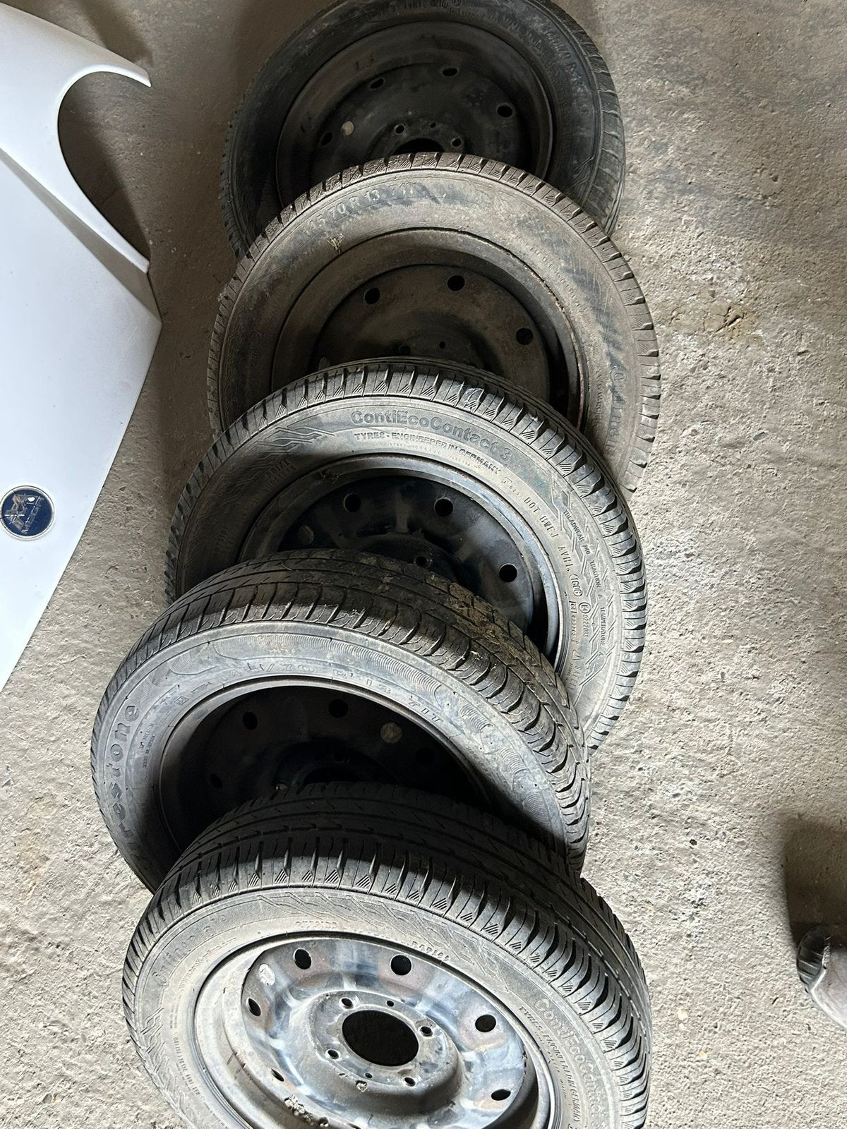 Aixam mega. Set van 5 Continental banden met wieldoppen, Auto diversen, Wieldoppen, Ophalen, Gebruikt